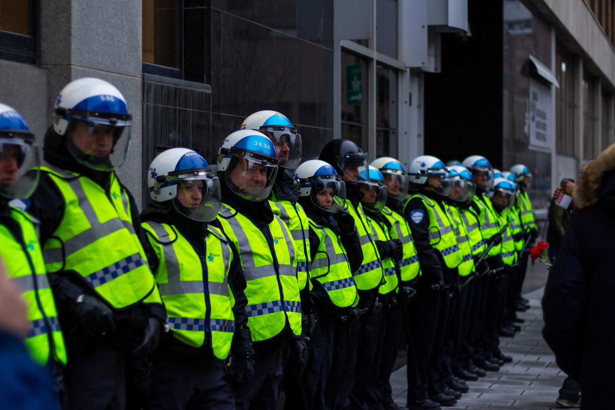 L&rsquo;IA pour contrôler le contenu sensible diffusé en direct sur le web